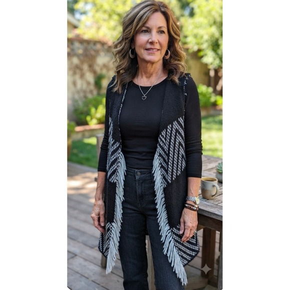 Maurices Jackets & Blazers - Maurices Black White Geometric Chevron Fringe Open Front Knit Vest Medium